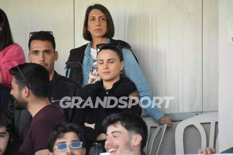 &Pi;&Alpha;&Omicron;&Kappa; &Gamma;&Iota;&Omicron;&Upsilon;&Chi;&Tau;&Alpha;&Sigma; &Tau;&Epsilon;&Lambda;&Iota;&Kappa;&Omicron;&Sigma; &Phi;&Omega;&Tau;&Omicron;&Gamma;&Rho;&Alpha;&Phi;&Iota;&Epsilon;&Sigma; (527)