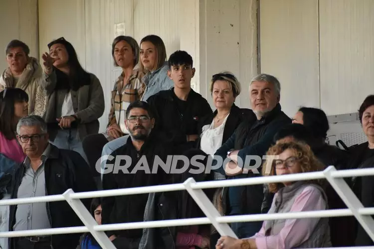 &Pi;&Alpha;&Omicron;&Kappa; &Gamma;&Iota;&Omicron;&Upsilon;&Chi;&Tau;&Alpha;&Sigma; &Tau;&Epsilon;&Lambda;&Iota;&Kappa;&Omicron;&Sigma; &Phi;&Omega;&Tau;&Omicron;&Gamma;&Rho;&Alpha;&Phi;&Iota;&Epsilon;&Sigma; (545)