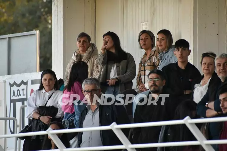 &Pi;&Alpha;&Omicron;&Kappa; &Gamma;&Iota;&Omicron;&Upsilon;&Chi;&Tau;&Alpha;&Sigma; &Tau;&Epsilon;&Lambda;&Iota;&Kappa;&Omicron;&Sigma; &Phi;&Omega;&Tau;&Omicron;&Gamma;&Rho;&Alpha;&Phi;&Iota;&Epsilon;&Sigma; (546)