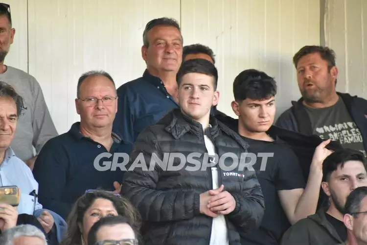 &Pi;&Alpha;&Omicron;&Kappa; &Gamma;&Iota;&Omicron;&Upsilon;&Chi;&Tau;&Alpha;&Sigma; &Tau;&Epsilon;&Lambda;&Iota;&Kappa;&Omicron;&Sigma; &Phi;&Omega;&Tau;&Omicron;&Gamma;&Rho;&Alpha;&Phi;&Iota;&Epsilon;&Sigma; (565)