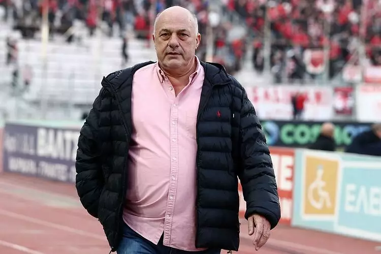 Ατύχημα για τον Μπέο: Έπεσε στο λιμάνι του Βόλου!