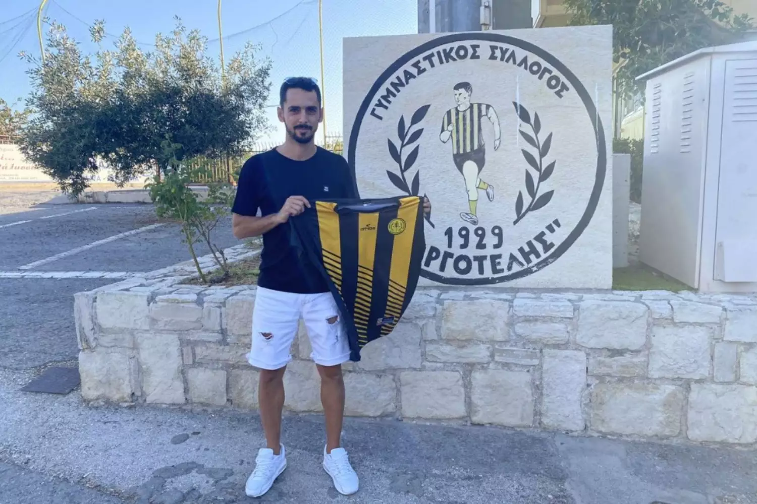 ΜΥΡΩΝ ΓΙΑΚΟΥΜΑΚΗΣ