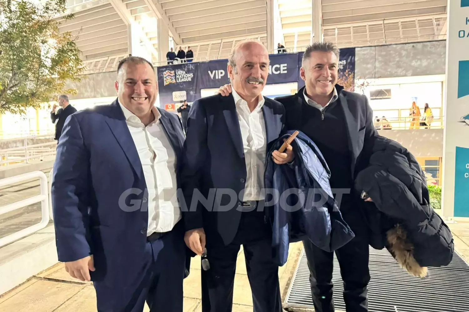 &Mu;&epsilon; &lambda;&alpha;&mu;&pi;&rho;&omicron;ύ&sigmaf; &kappa;&alpha;&lambda;&epsilon;&sigma;&mu;έ&nu;&omicron;&upsilon;&sigmaf; &eta; &epsilon;&tau;ή&sigma;&iota;&alpha; &kappa;&omicron;&pi;ή &pi;ί&tau;&alpha;&sigmaf; &tau;&eta;&sigmaf; &Epsilon;&Pi;&Sigma;&Eta;