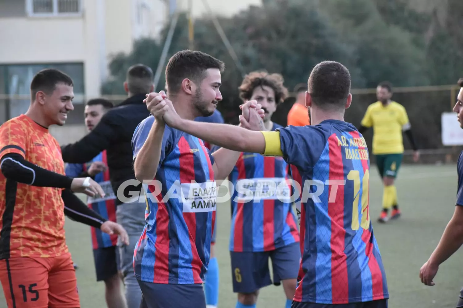 Mε καινούργιο έμβλημα ξεκινά η νέα εποχή στον Μαραθώνα