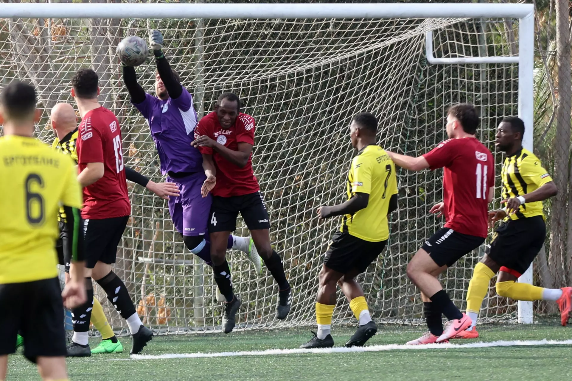 &epsilon;&rho;&gamma;&omicron;&tau;&epsilon;&lambda;&eta;&sigmaf;-&mu;&omicron;&iota;&rho;&epsilon;&sigmaf; (1)