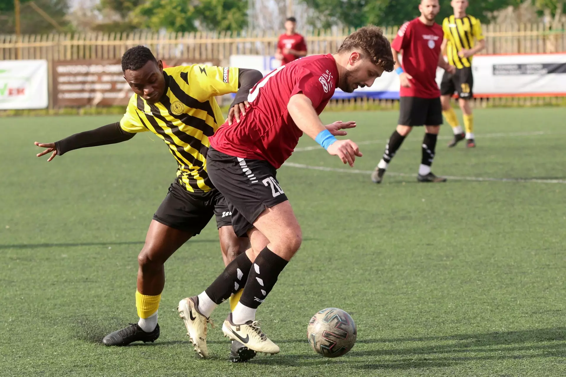 &epsilon;&rho;&gamma;&omicron;&tau;&epsilon;&lambda;&eta;&sigmaf;-&mu;&omicron;&iota;&rho;&epsilon;&sigmaf; (5)