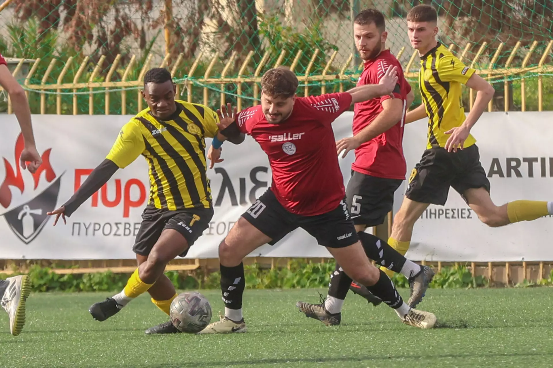 &epsilon;&rho;&gamma;&omicron;&tau;&epsilon;&lambda;&eta;&sigmaf;-&mu;&omicron;&iota;&rho;&epsilon;&sigmaf; (6)