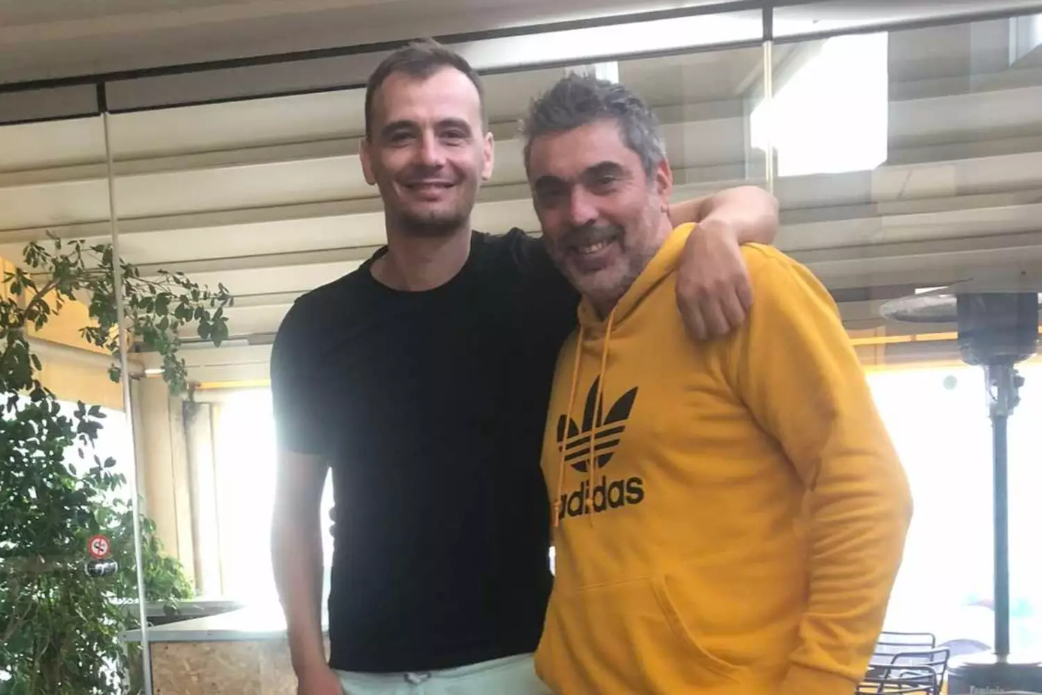 ΦΩΤΗΣ ΜΠΑΤΣΙ ΜΗΝΑΣ ΠΙΤΣΟΣ