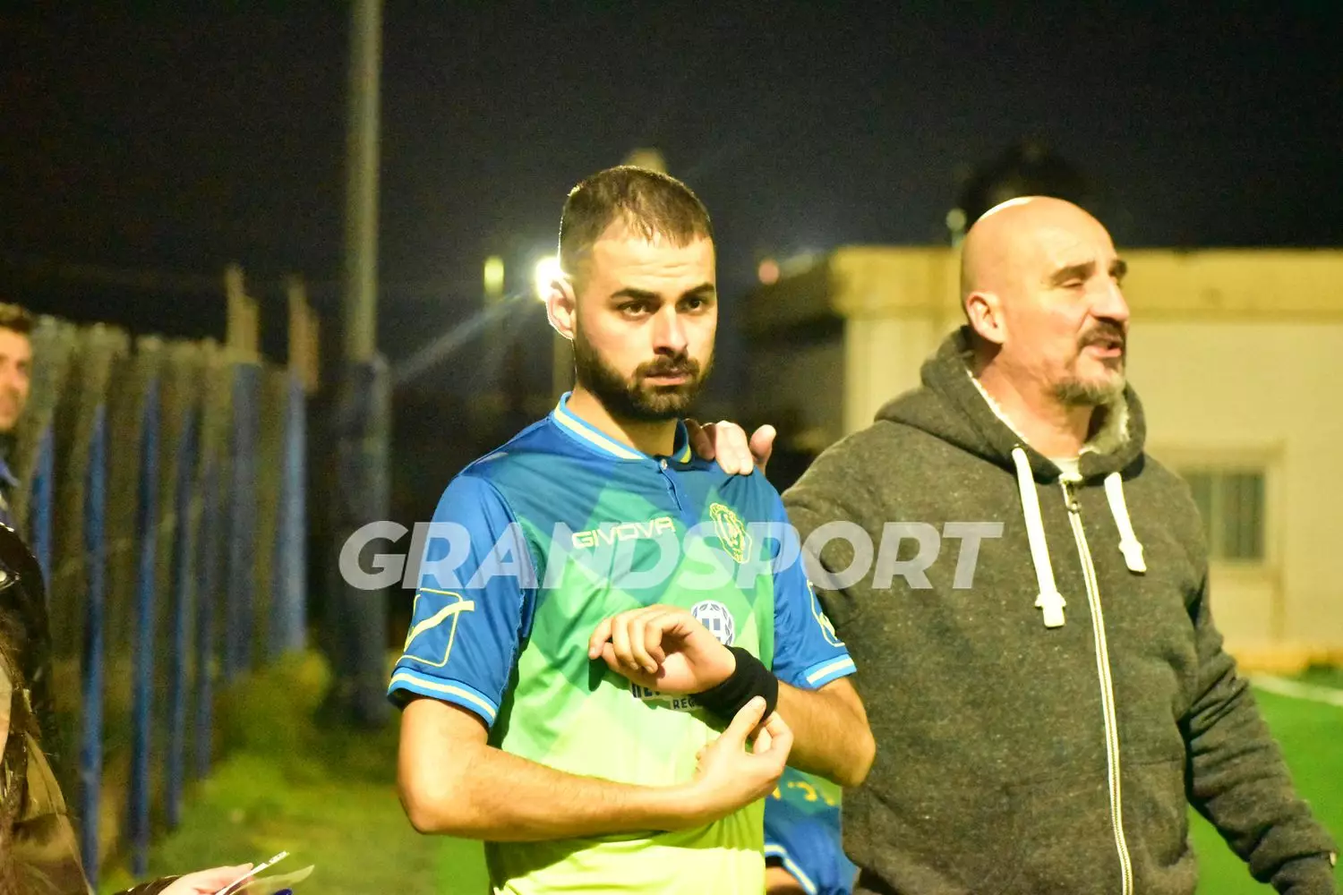 &Alpha;&pi;ό &tau;&omicron;&nu; &Mu;&omicron;&chi;ό &sigma;&tau;&eta;&nu; &Tau;ύ&lambda;&iota;&sigma;&omicron; &omicron; &Phi;ώ&tau;&eta;&sigmaf; &Chi;&omicron;&upsilon;&delta;&epsilon;&tau;&sigma;&alpha;&nu;ά&kappa;&eta;&sigmaf;