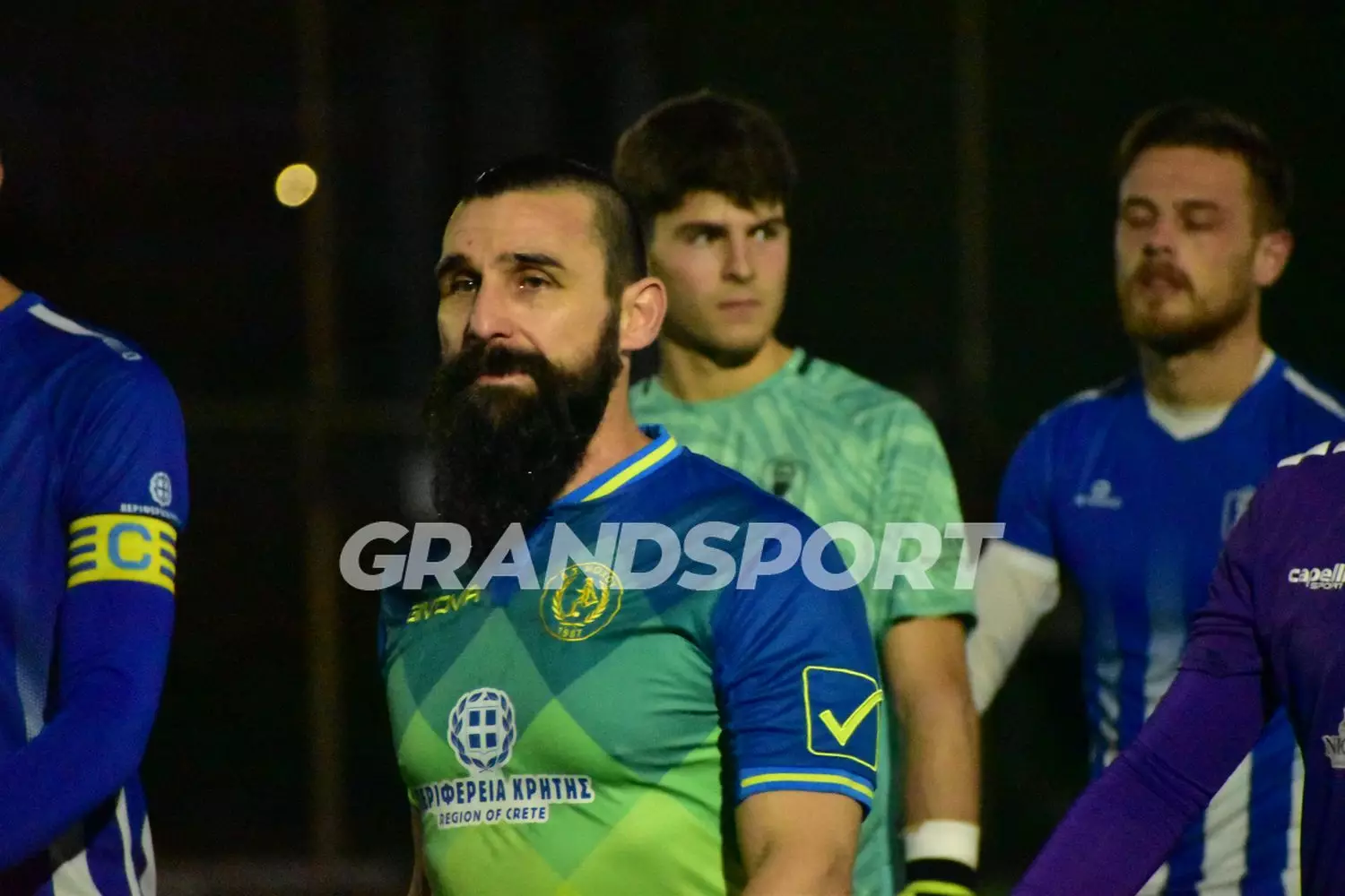 &Gamma;. &Sigma;&omicron;ύ&rho;&sigma;&omicron;&sigmaf;: &laquo;&Sigma;&tau;ό&chi;&omicron;&sigmaf; &nu;&alpha; &epsilon;&pi;&iota;&sigma;&tau;&rho;έ&psi;&omicron;&upsilon;&nu; &omicron;&iota; &Mu;&omicron;ί&rho;&epsilon;&sigmaf; &epsilon;&kappa;&epsilon;ί &pi;&omicron;&upsilon; &alpha;&nu;ή&kappa;&omicron;&upsilon;&nu;&raquo;