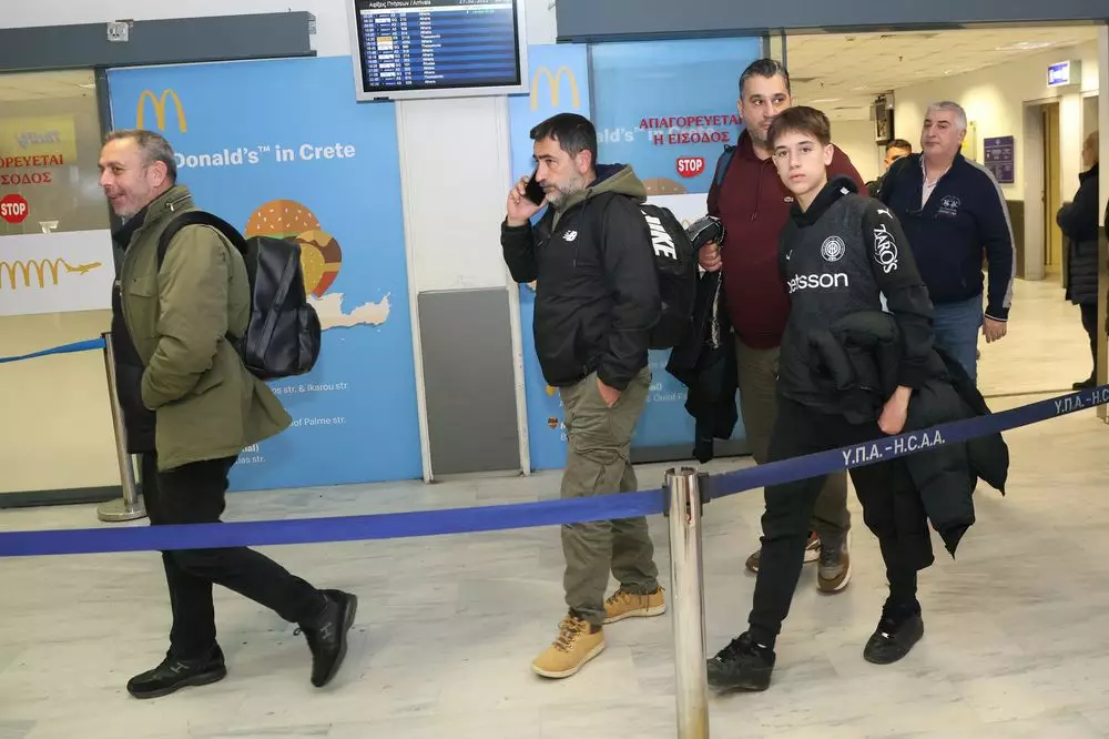 &Alpha;&Sigma;&Tau;&Epsilon;&Rho;&Alpha;&Sigma;-&Omicron;&Phi;&Eta;-&Alpha;&Epsilon;&Rho;&Omicron;&Delta;&Rho;&Omicron;&Mu;&Iota;&Omicron;-&Alpha;&Phi;&Iota;&Xi;&Eta;&epsilon; (5)