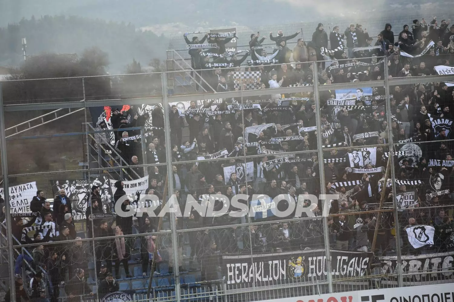 &Kappa;&Omicron;&Sigma;&Mu;&Omicron;&Sigma; &Omicron;&Phi;&Eta; &Sigma;&Tau;&Eta;&Nu; &Tau;&Rho;&Iota;&Pi;&Omicron;&Lambda;&Eta; (10)