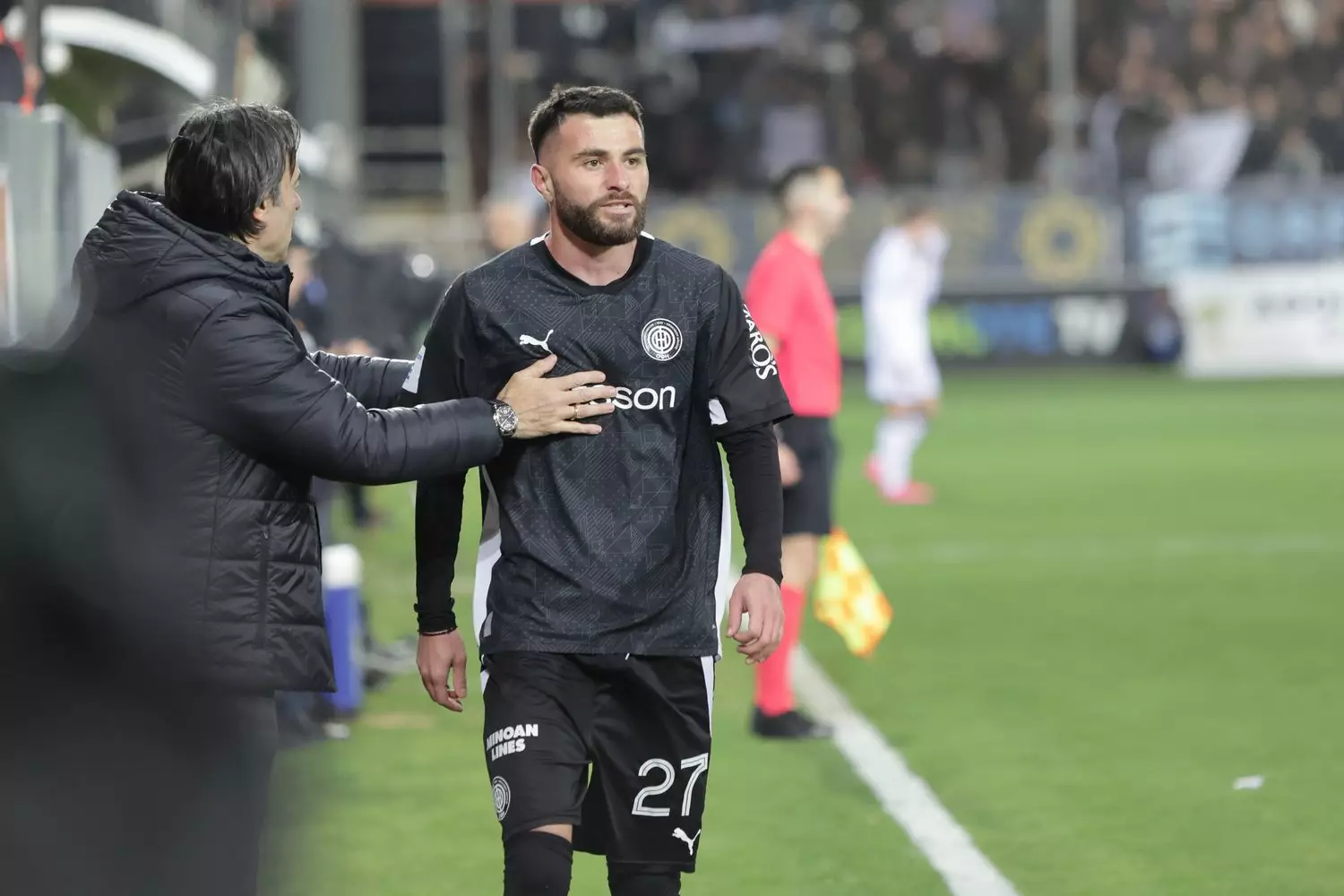 100 &sigma;&upsilon;&mu;&mu;&epsilon;&tau;&omicron;&chi;έ&sigmaf; &sigma;&upsilon;&mu;&pi;&lambda;ή&rho;&omega;&sigma;&epsilon; &sigma;&tau;&eta; Super League o &Lambda;. &Sigma;&epsilon;&nu;&gamma;&kappa;έ&lambda;&iota;&alpha;