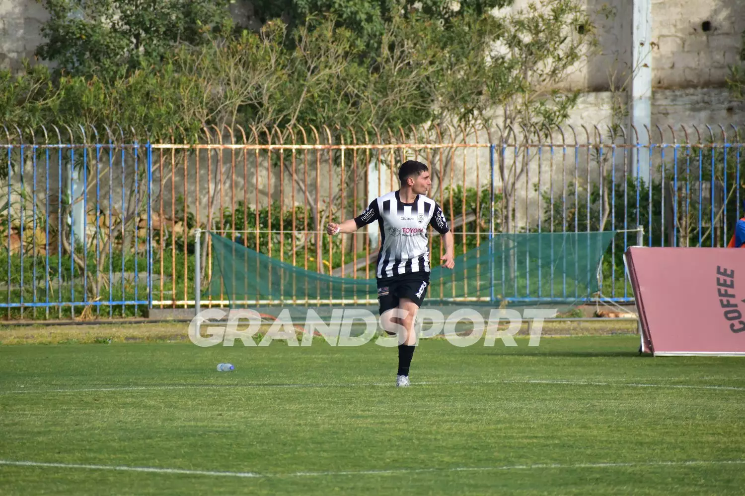 &Mu;&iota;&alpha; &alpha;&pi;&omicron;&chi;ώ&rho;&eta;&sigma;&eta; &kappa;&alpha;&iota; &mu;&iota;&alpha; &epsilon;&pi;&iota;&sigma;&tau;&rho;&omicron;&phi;ή &sigma;&tau;&omicron;&nu; &Pi;&Alpha;&Omicron;&Kappa;&rho;&omicron;&upsilon;&sigma;ώ&nu;&alpha;