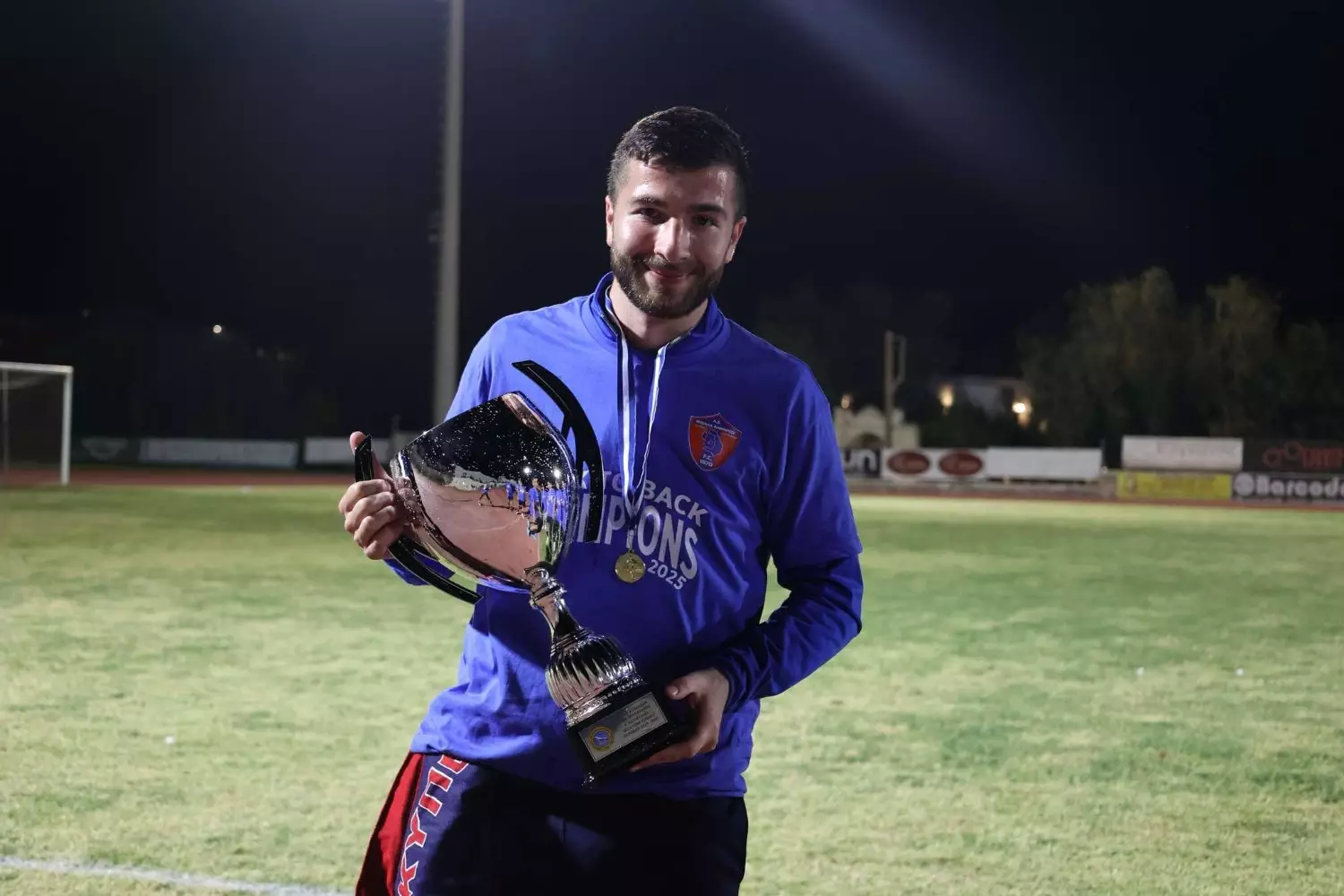 &laquo;&Chi;&alpha;&zeta;&omicron;&mu;&pi;&alpha;&mu;&pi;ά&sigmaf;&raquo; &omicron; &Gamma;&iota;ά&nu;&nu;&eta;&sigmaf; &Kappa;&epsilon;&nu;&delta;&rho;&iota;&sigma;&tau;ά&kappa;&eta;&sigmaf; &ndash; Ή&rho;&theta;&epsilon; &sigma;&tau;&omicron;&nu; &kappa;ό&sigma;&mu;&omicron; &eta; &kappa;&omicron;&rho;&omicron;ύ&lambda;&alpha; &tau;&omicron;&upsilon;!