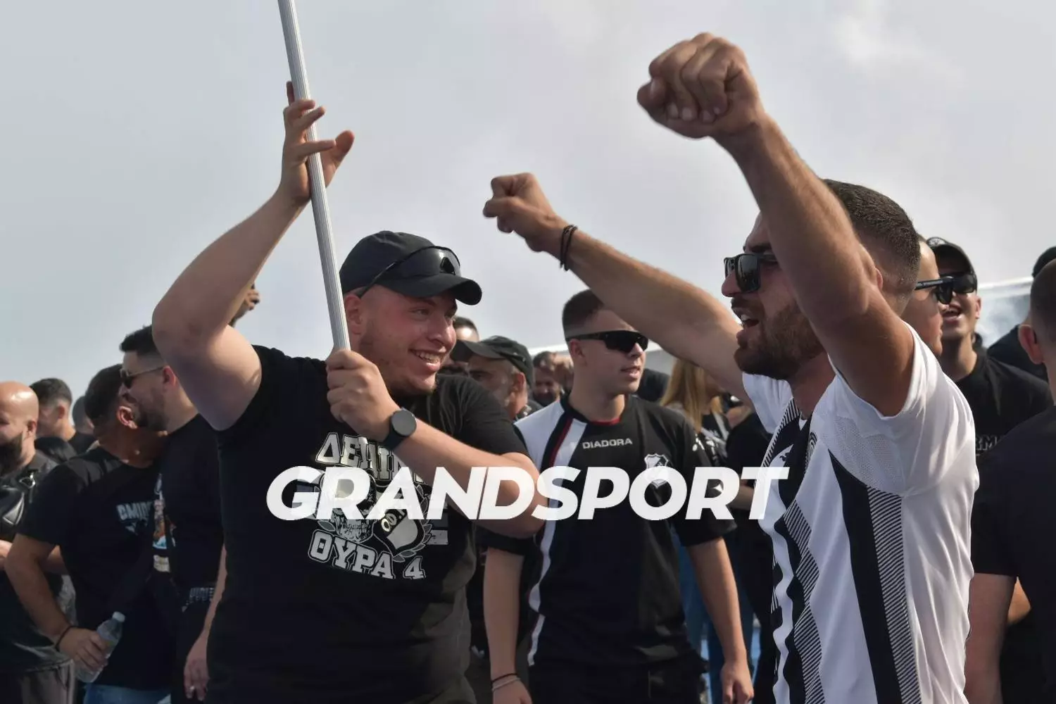 Φωταγωγούν το Ηράκλειο για τα 100 χρόνια οι φίλοι του ΟΦΗ!