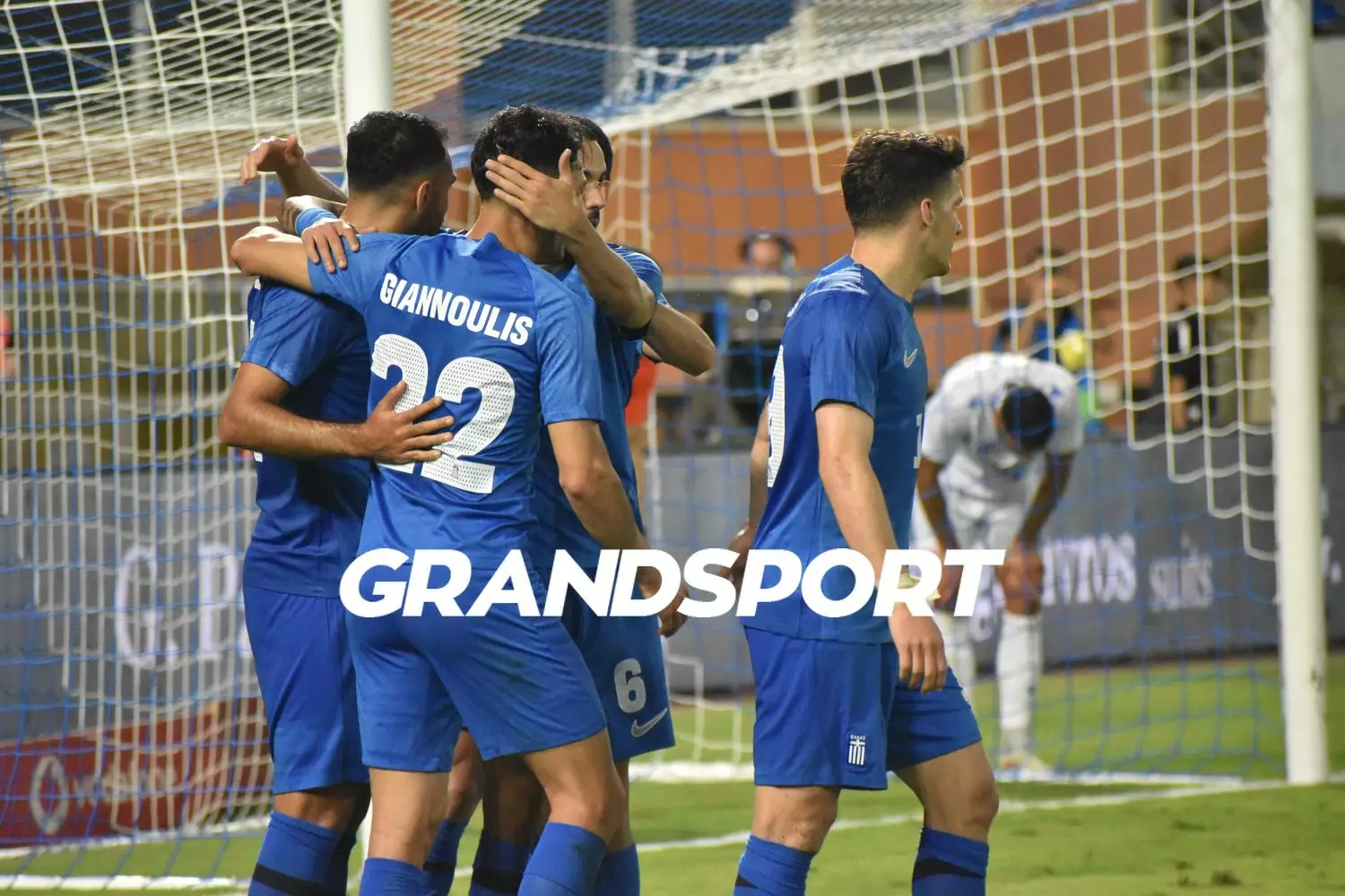 &Pi;&iota;&theta;&alpha;&nu;&omicron;ί &alpha;&nu;&tau;ί&pi;&alpha;&lambda;&omicron;&iota; &Iota;&tau;&alpha;&lambda;ί&alpha; ή &Omicron;&upsilon;&alpha;&lambda;ί&alpha; &gamma;&iota;&alpha; &tau;&omicron; &phi;&iota;&lambda;&iota;&kappa;ό &tau;&eta;&sigmaf; &Epsilon;&theta;&nu;&iota;&kappa;ή&sigmaf; &sigma;&tau;&omicron; &Pi;&alpha;&gamma;&kappa;&rho;ή&tau;&iota;&omicron;