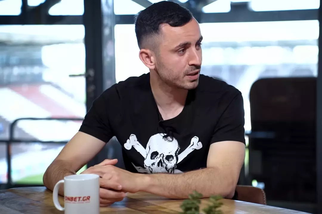 Μ. Σάλιακας: «Ο Β. Πλεσίτης, με δούλευε πολύ, με έβαζε σέντερ φορ» (vid)