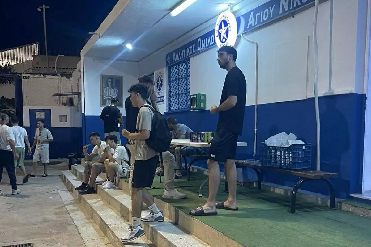 Μπάρμπεκιου για ΑΟΑΝ και Χερσόνησο μετά το φιλικό