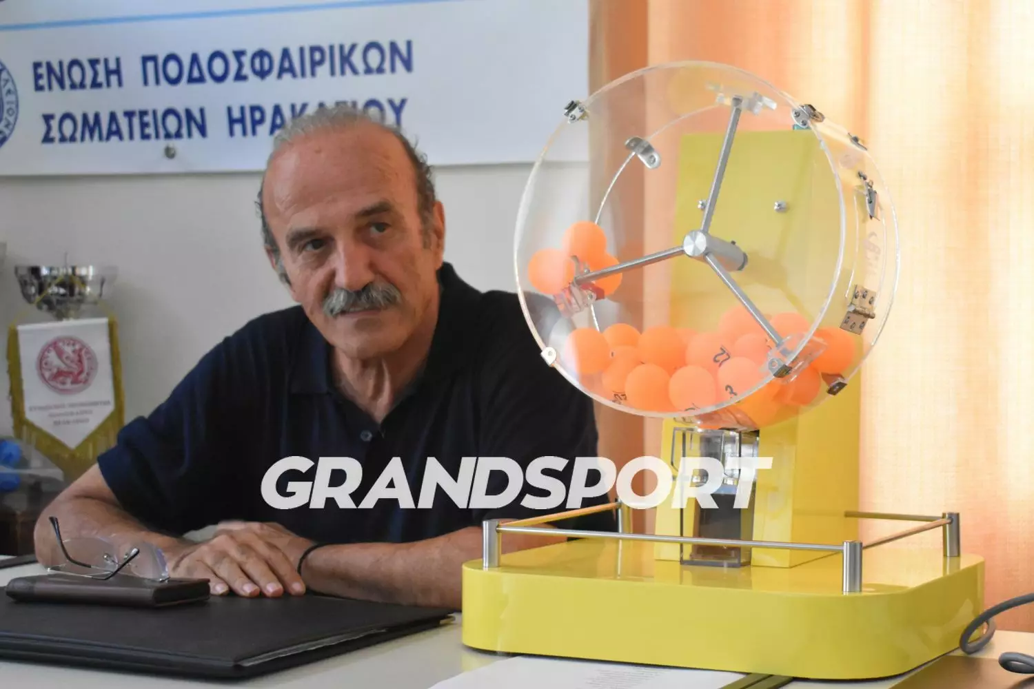 Εικόνες από την κλήρωση για τον διαχωρισμό των ομίλων στη Β’ ΕΠΣΗ