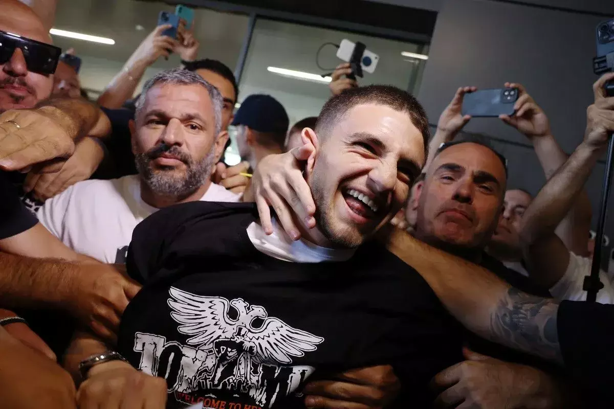 Χαμός από τους φίλους του ΠΑΟΚ στην άφιξη Ζαφείρη