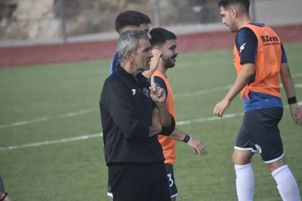 Σηκώνει… μανίκια ενόψει Ανθεστίων ο Αετός