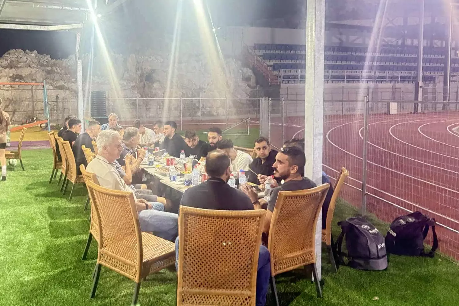 Τραπέζι στον Αετό Ανωγείων