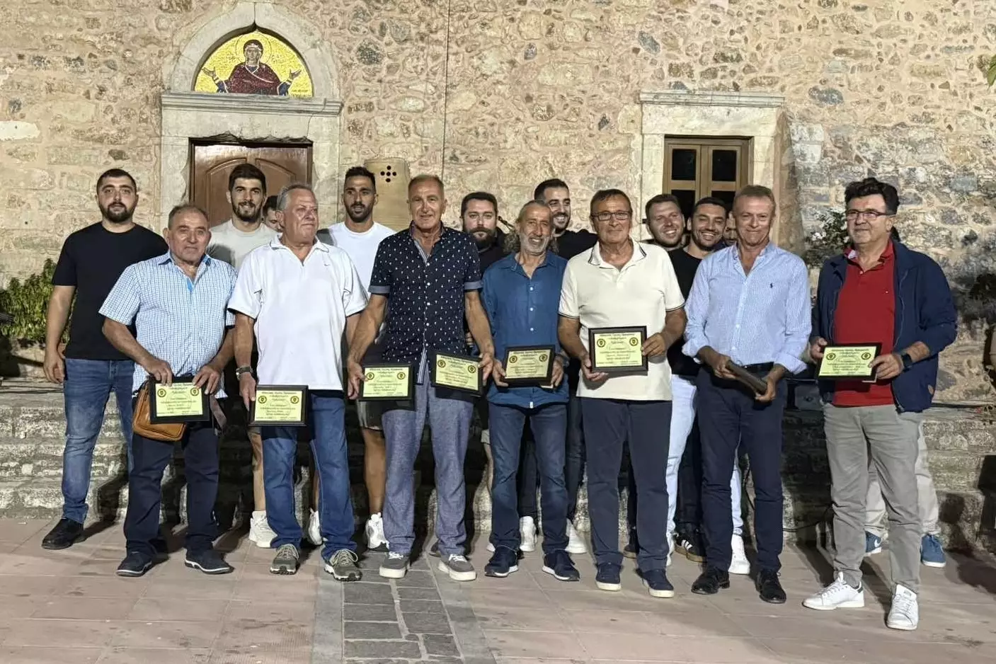 Ανθεστίων: Με επιτυχία η εκδήλωση στο Θραψανό – Οι τιμητικές βραβεύσεις