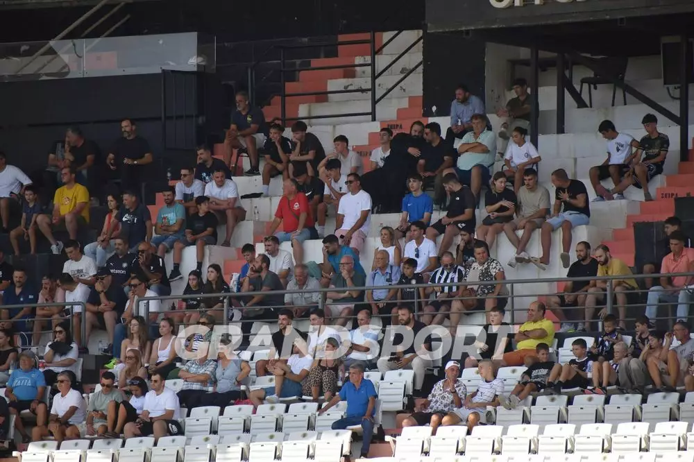 Βροντερό «παρών» του κόσμου στο Γεντί Κουλέ για την Κ19 του ΟΦΗ