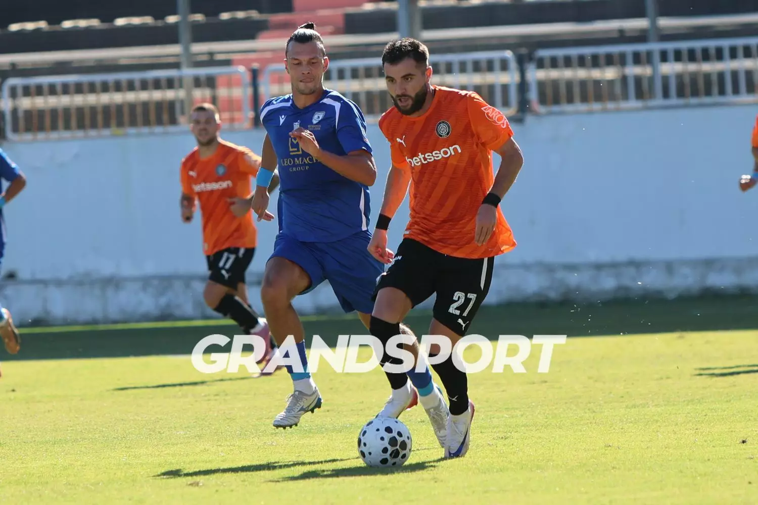 Τρομερό γκολ Σενγκέλια για το 2-0 (vid)