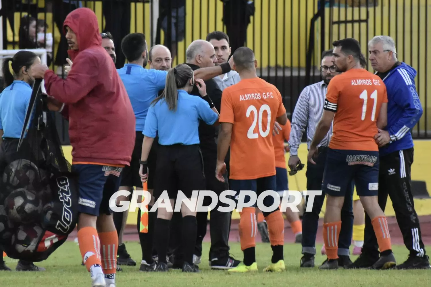 Κλήση σε απολογία για τον Αλμυρό από την Πειθαρχική Επιτροπή της ΕΠΣΗ
