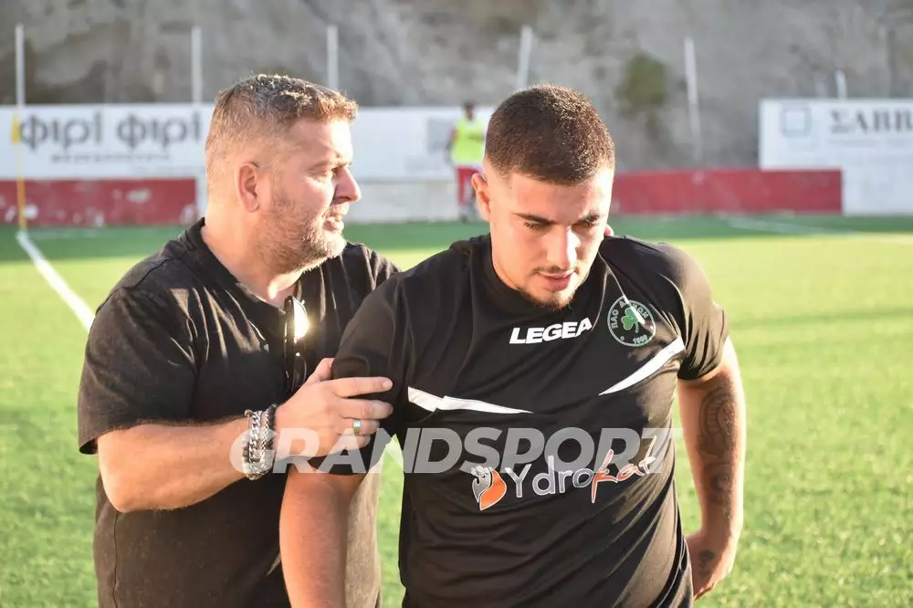 Μια ξεχωριστή στιγμή για Γιάννη και Παναγιώτη Κοντάκη στα Δειλινά – Πατέρας και γιος μαζί σε επίσημο παιχνίδι