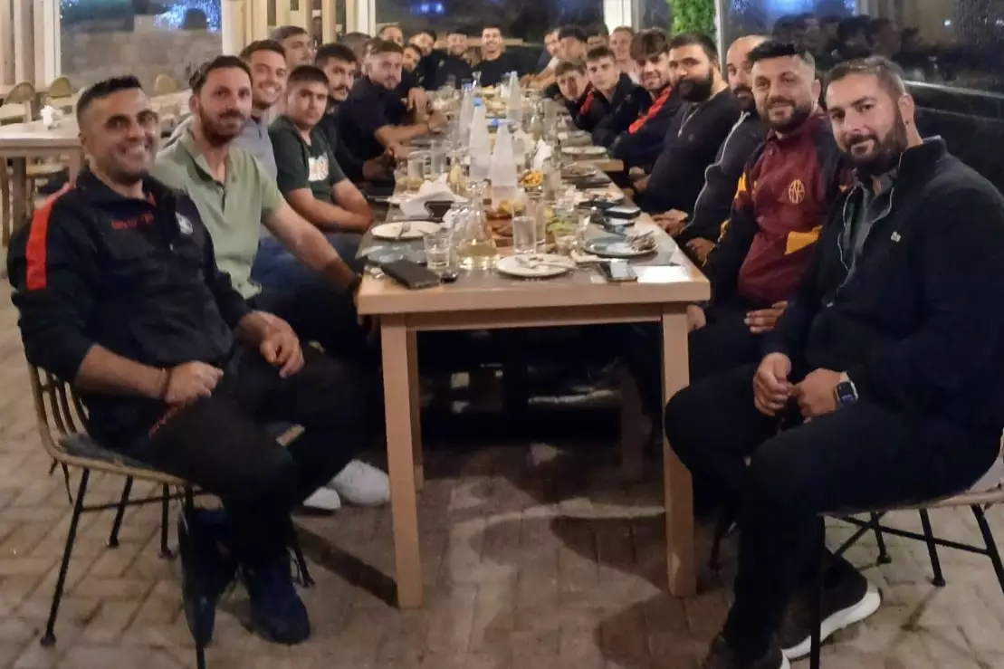 Τραπέζι σε οικογενειακό κλίμα για τη Δόξα Γαλιάς
