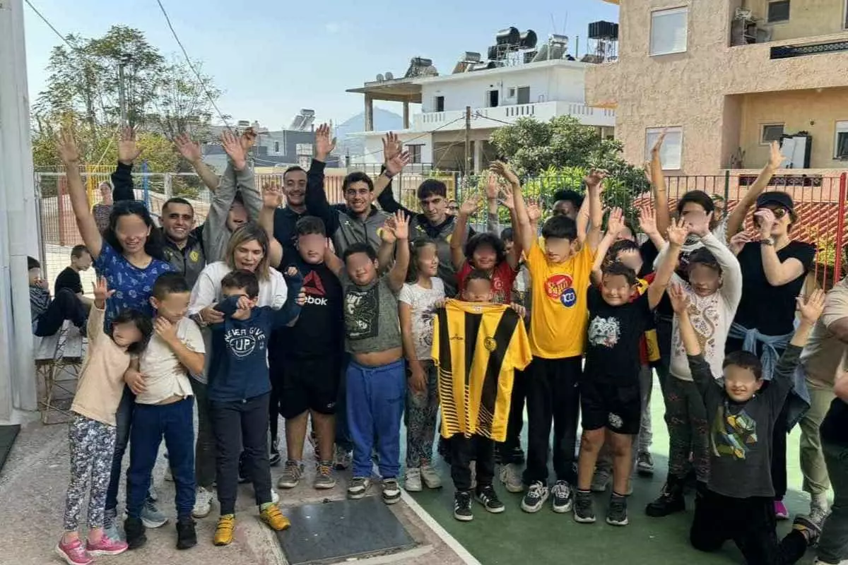Όμορφη κίνηση από τον Εργοτέλη με επίσκεψη στο Δημοτικο Σχολείο Κωφών & Βαρηκόων και του Ειδικού Γυμνασίου Ηρακλείου