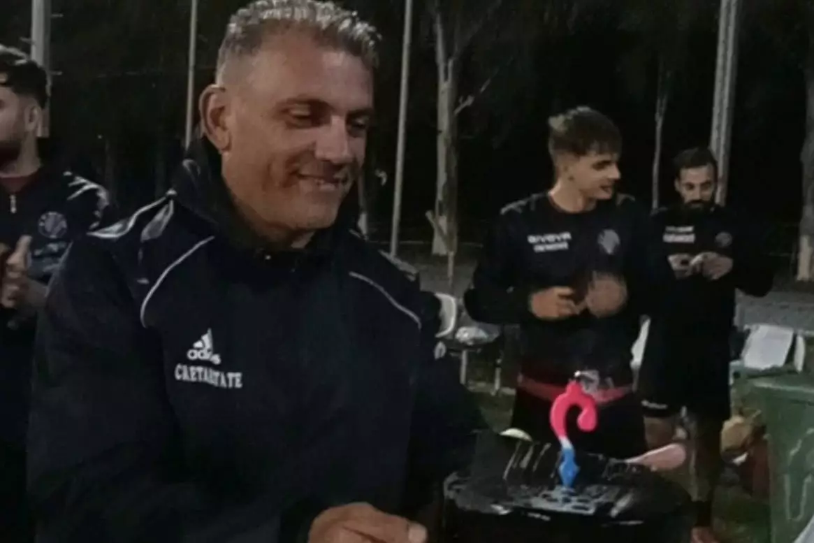 Όμορφη έκπληξη στον Γιάννη Νικολιδάκη για τα γενέθλια του