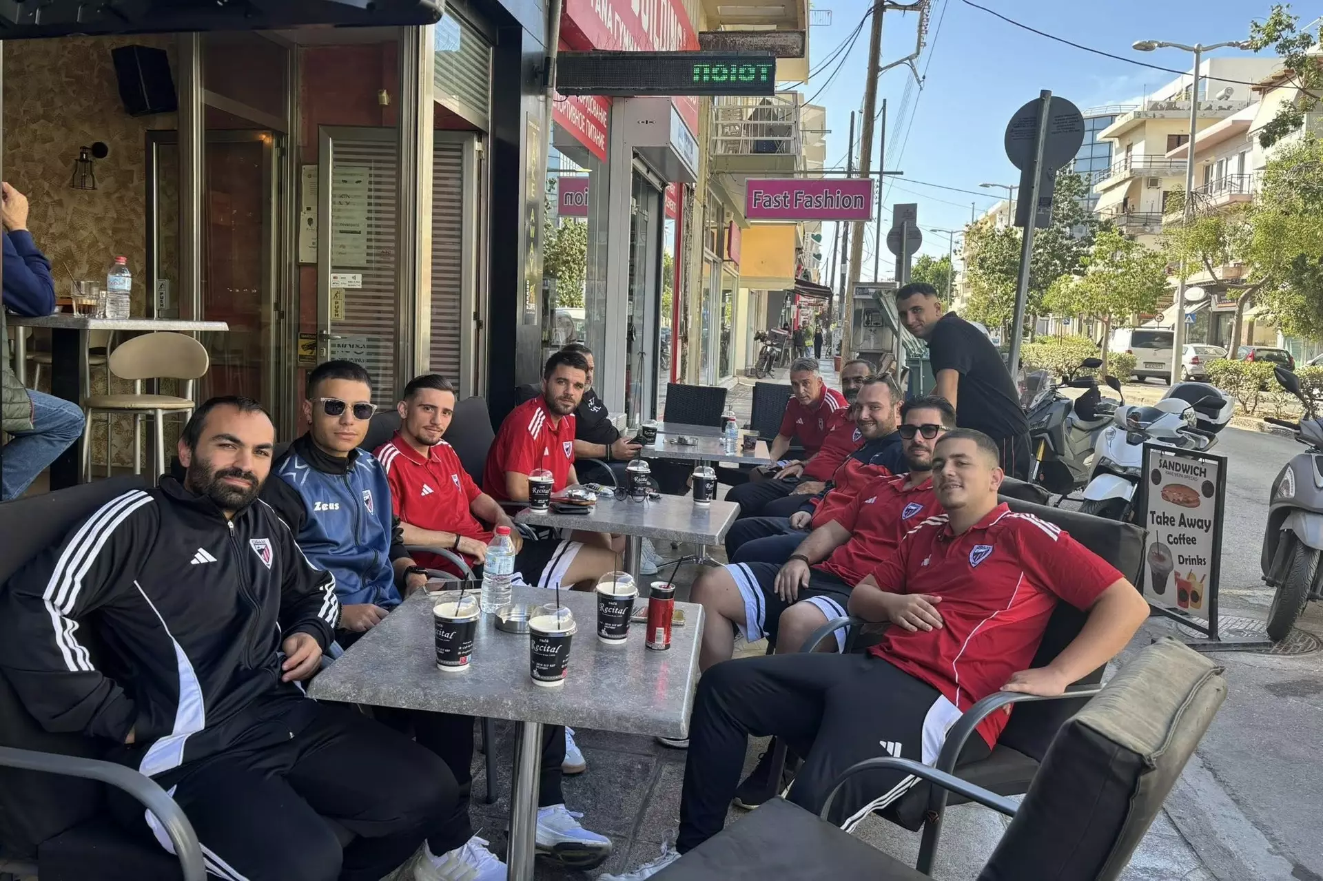 Πρωινός καφές πριν την Δόξα Ηρακλείου στον ΟΦΑΜ
