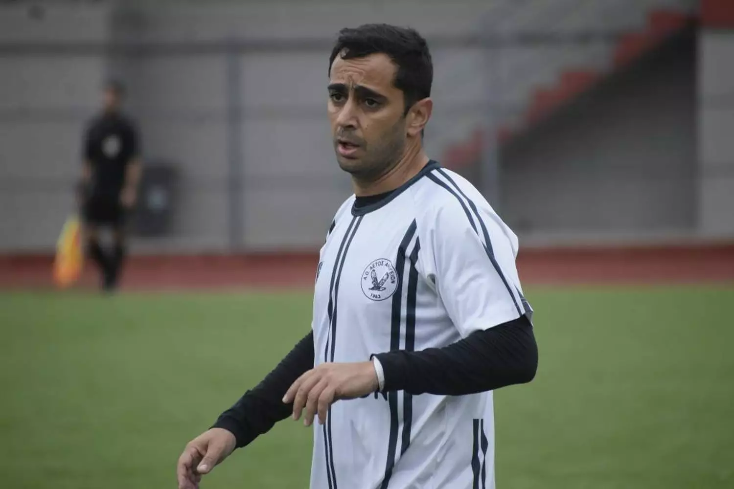 &Pi;&alpha;&rho;&epsilon;&lambda;&theta;ό&nu; &alpha;&pi;ό &tau;&omicron;&nu; &Alpha;&epsilon;&tau;ό &Alpha;&nu;&omega;&gamma;&epsilon;ί&omega;&nu; &omicron; &Kappa;&alpha;&lambda;&alpha;ϊ&tau;&zeta;ά&kappa;&eta;&sigmaf; &ndash; &Kappa;&omicron;&nu;&tau;ά &sigma;&tau;&eta; &Tau;ύ&lambda;&iota;&sigma;&omicron;