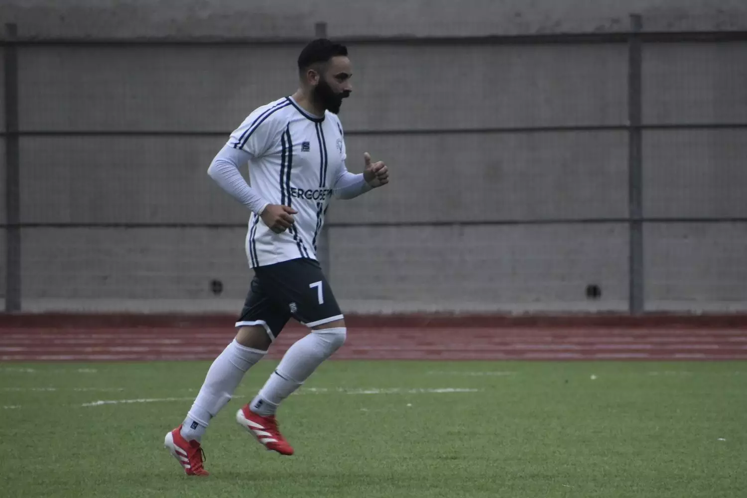 Τελειώνει το πρόγραμμα φωτιά με ΠΑΟΚρουσώνα ο Αετός