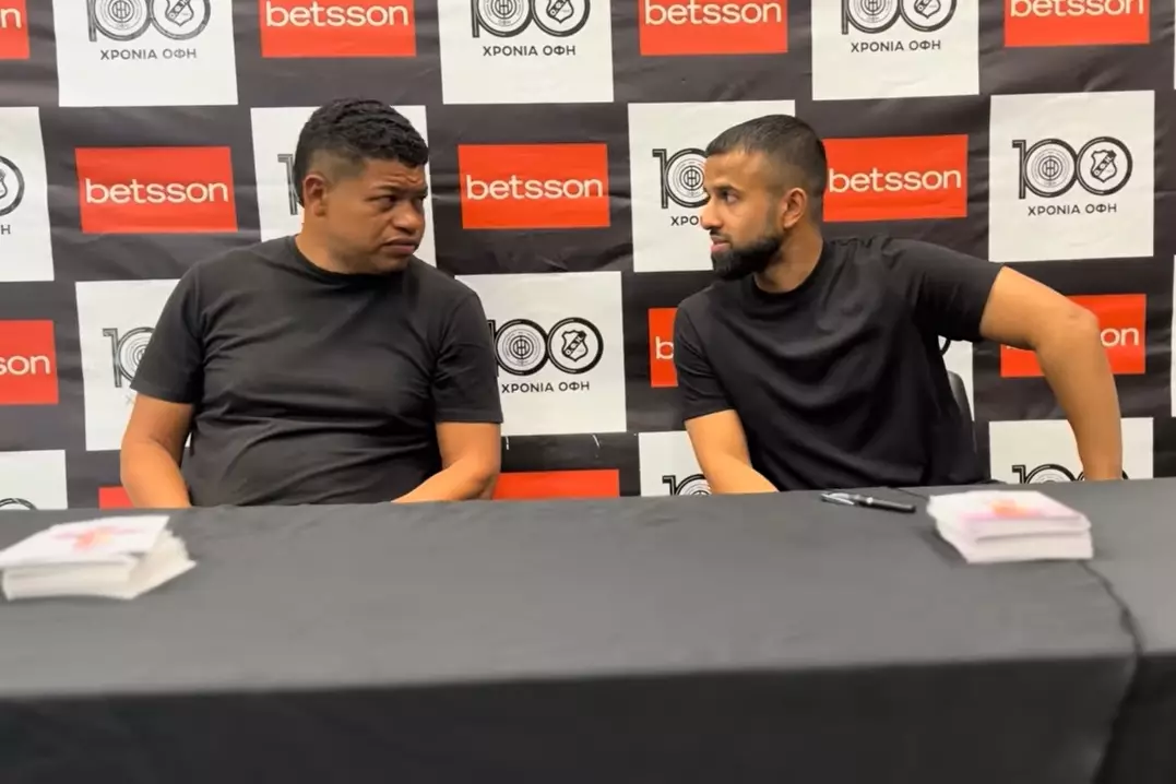 Ο κόσμος του ΟΦΗ συνάντησε Γκόμεζ και Ναμπί! (vid)