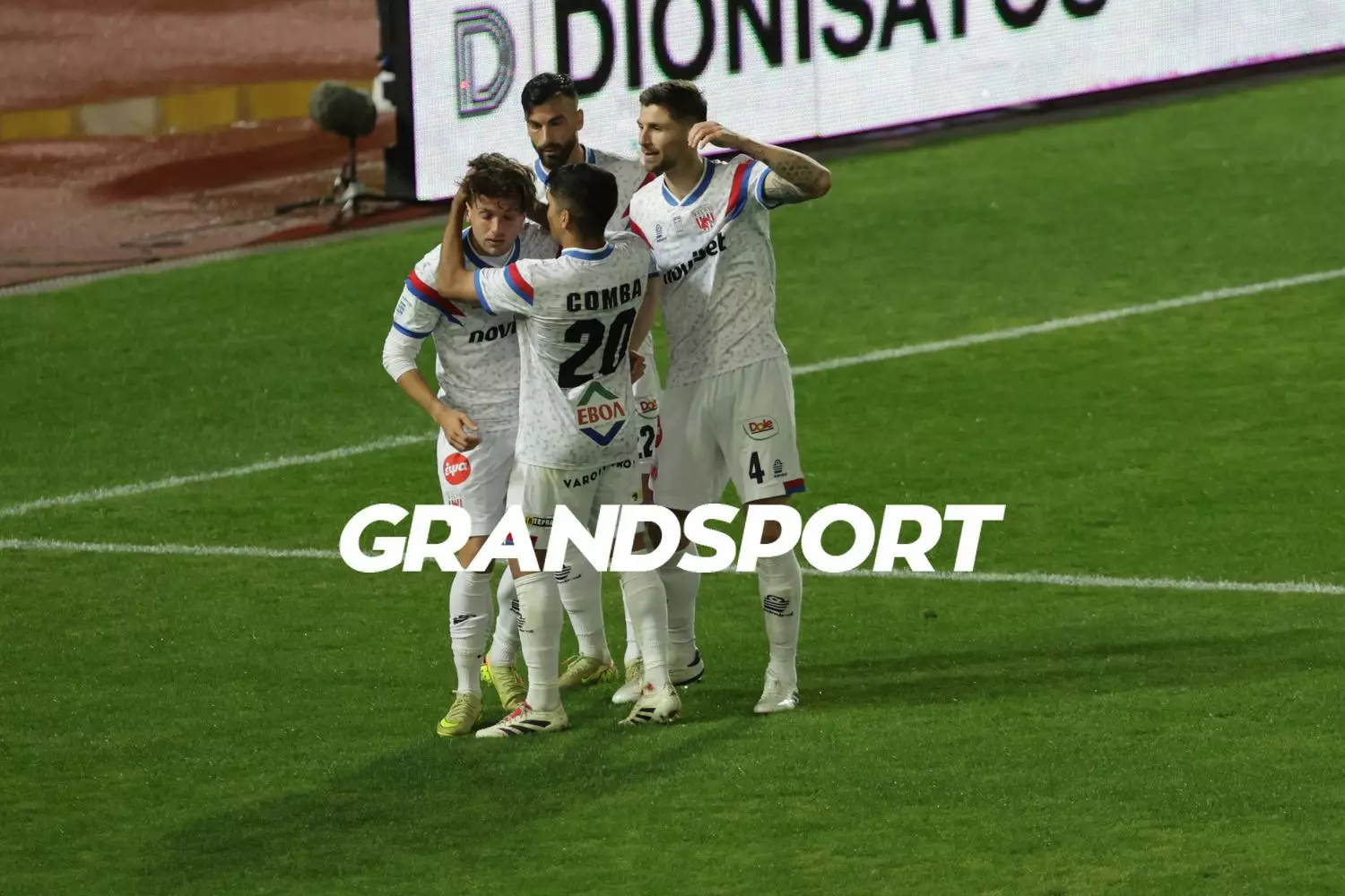 &Tau;&rho;&epsilon;&iota;&sigmaf; &pi;&alpha;&rho;&epsilon;&lambda;&theta;ό&nu; &alpha;&pi;ό &tau;&omicron;&nu; &Beta;ό&lambda;&omicron;