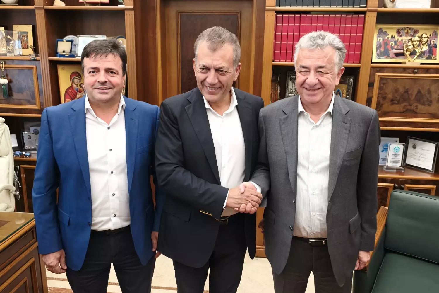 Ολοκληρώθηκε η συνάντηση Αρναουτάκη-Βρούτση – Ανακοινώθηκαν χρηματοδοτήσεις αθλητικών έργων