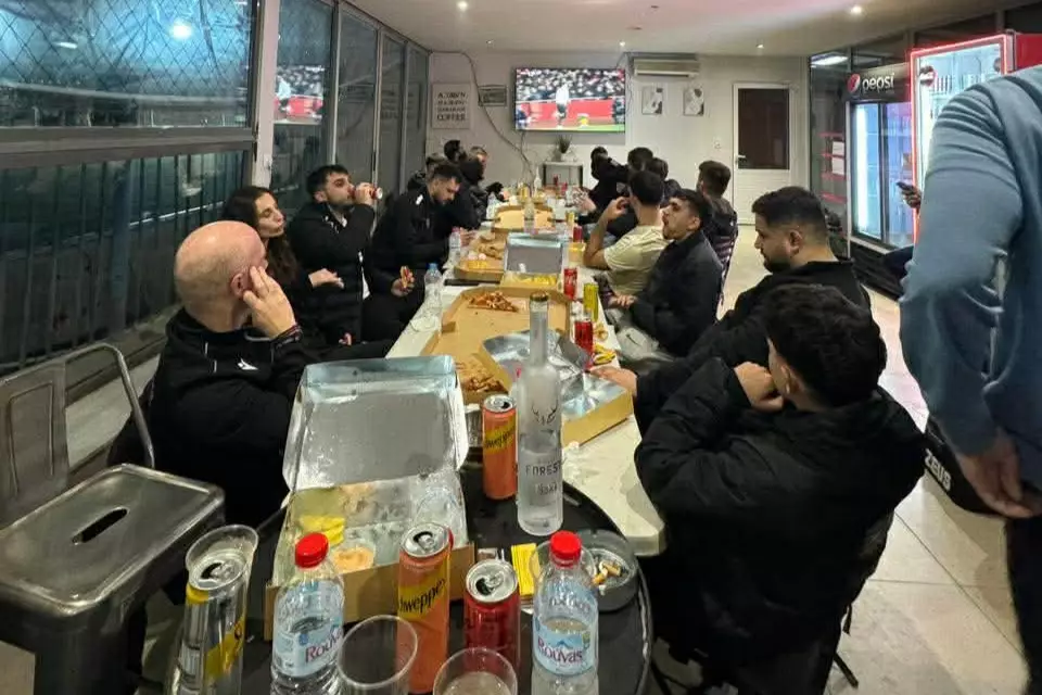 &Tau;&epsilon;&lambda;&epsilon;&upsilon;&tau;&alpha;ί&alpha; &pi;&rho;&omicron;&pi;ό&nu;&eta;&sigma;&eta; &gamma;&iota;&alpha; &tau;&omicron; 2025 &mu;&epsilon; &tau;&rho;&alpha;&pi;έ&zeta;&iota; &sigma;&tau;&omicron; Ά&lambda;&omicron;&gamma;&omicron;