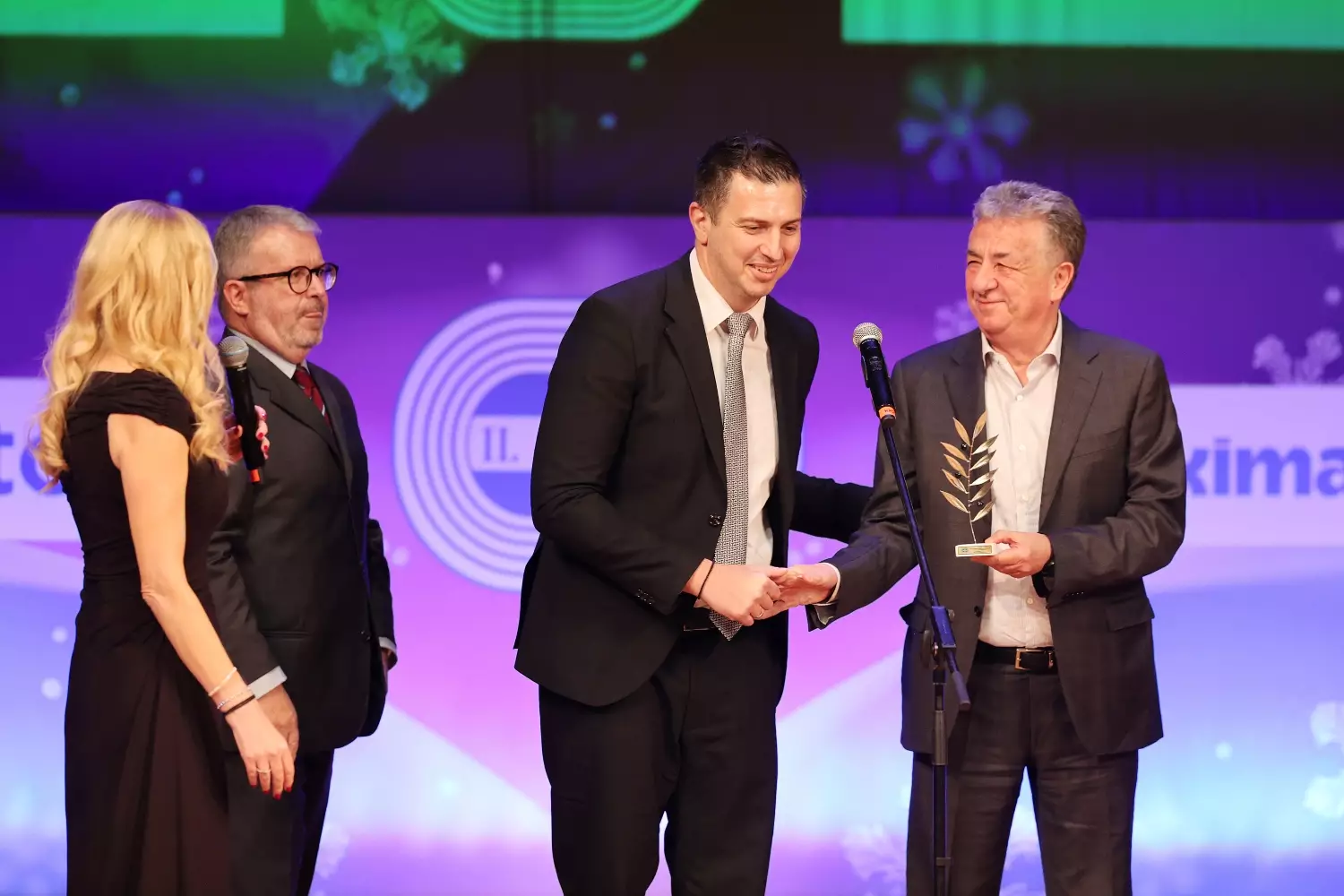 &Omicron; &Pi;&Sigma;&Alpha;&Tau; &beta;&rho;ά&beta;&epsilon;&upsilon;&sigma;&epsilon; &tau;&eta;&nu; &Pi;&epsilon;&rho;&iota;&phi;έ&rho;&epsilon;&iota;&alpha; &Kappa;&rho;ή&tau;&eta;&sigmaf; &gamma;&iota;&alpha; &tau;&omicron; &pi;&rho;ό&gamma;&rho;&alpha;&mu;&mu;&alpha; &laquo;&Zeta;&Omega;&Eta;&raquo;