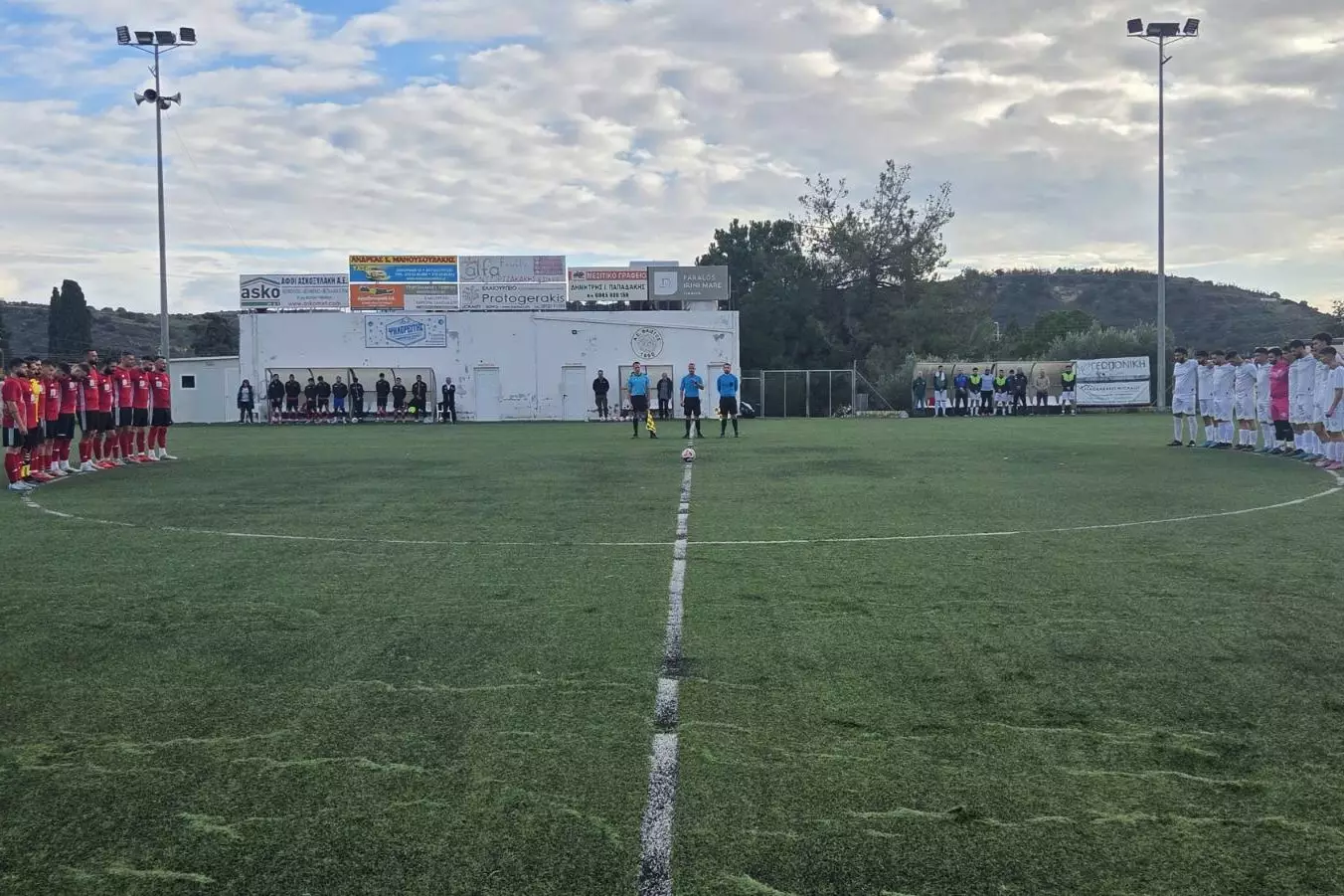 Ενός λεπτού σιγή πριν την σέντρα του Φαιστός-Θέρισσος