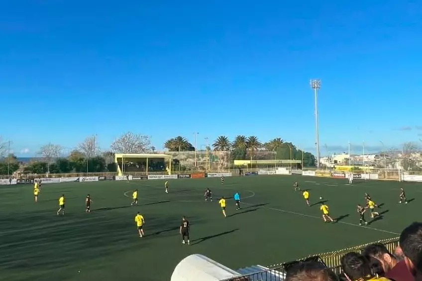 Έ&kappa;&alpha;&nu;&epsilon; &tau;&omicron; &kappa;&alpha;&theta;ή&kappa;&omicron;&nu; &tau;&omicron;&upsilon; &kappa;&alpha;&iota; &kappa;ά&nu;&epsilon;&iota; &kappa;&alpha;&lambda;ά &Chi;&rho;&iota;&sigma;&tau;&omicron;ύ&gamma;&epsilon;&nu;&nu;&alpha; &omicron; &Epsilon;&rho;&gamma;&omicron;&tau;έ&lambda;&eta;&sigmaf;