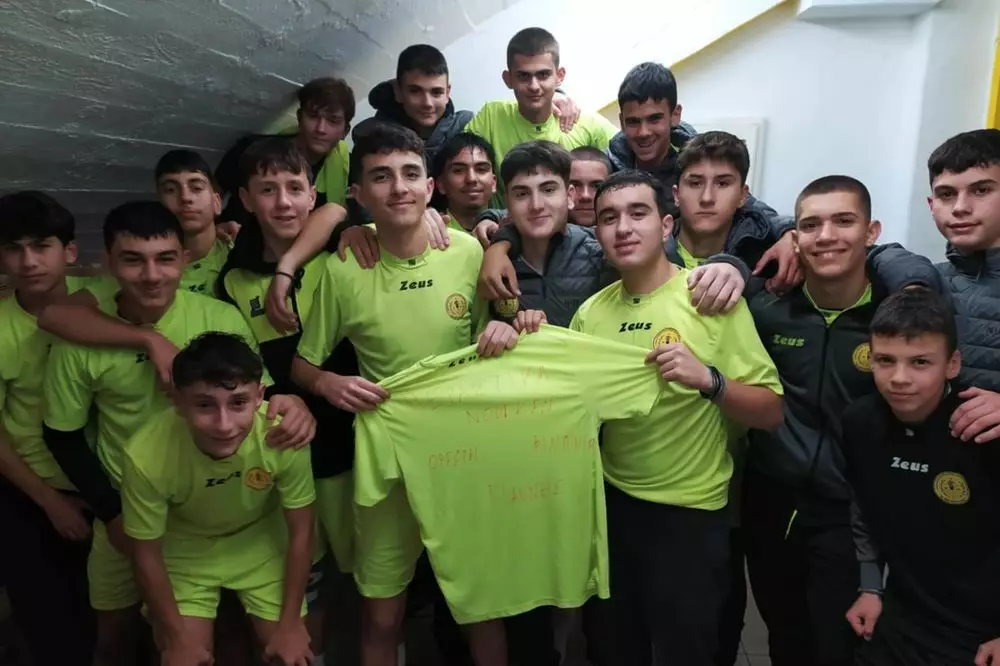 &Mu;ή&nu;&upsilon;&mu;&alpha; &sigma;&upsilon;&mu;&pi;&alpha;&rho;ά&sigma;&tau;&alpha;&sigma;&eta;&sigmaf; &alpha;&pi;ό &tau;&omicron;&nu; &Epsilon;&rho;&gamma;&omicron;&tau;έ&lambda;&eta; &Beta;&rsquo; &pi;&rho;&omicron;&sigmaf; &tau;&omicron;&upsilon;&sigmaf; &tau;&rho;&alpha;&upsilon;&mu;&alpha;&tau;ί&epsilon;&sigmaf;