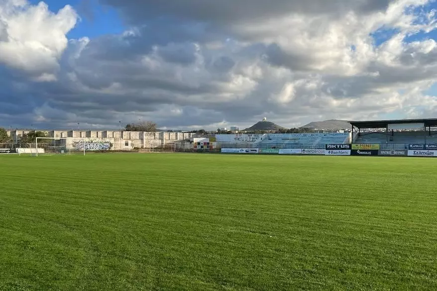 «Πρασινίζει» ξανά το γήπεδο της Νέας Αλικαρνασσού