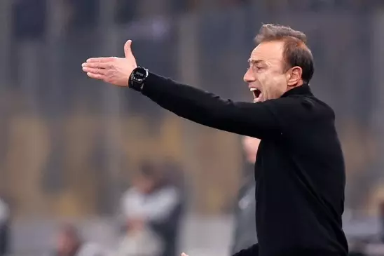 &Chi;&rho;. &Kappa;ό&nu;&tau;&eta;&sigmaf;: &laquo;&Pi;&omicron;&lambda;ύ &pi;&epsilon;&rho;ή&phi;&alpha;&nu;&omicron;&sigmaf; &gamma;&iota;&alpha; &tau;&eta;&nu; &omicron;&mu;ά&delta;&alpha; &mu;&alpha;&sigmaf;, &eta; &delta;&omicron;&upsilon;&lambda;&epsilon;&iota;ά &sigma;&upsilon;&nu;&epsilon;&chi;ί&zeta;&epsilon;&tau;&alpha;&iota;&raquo;