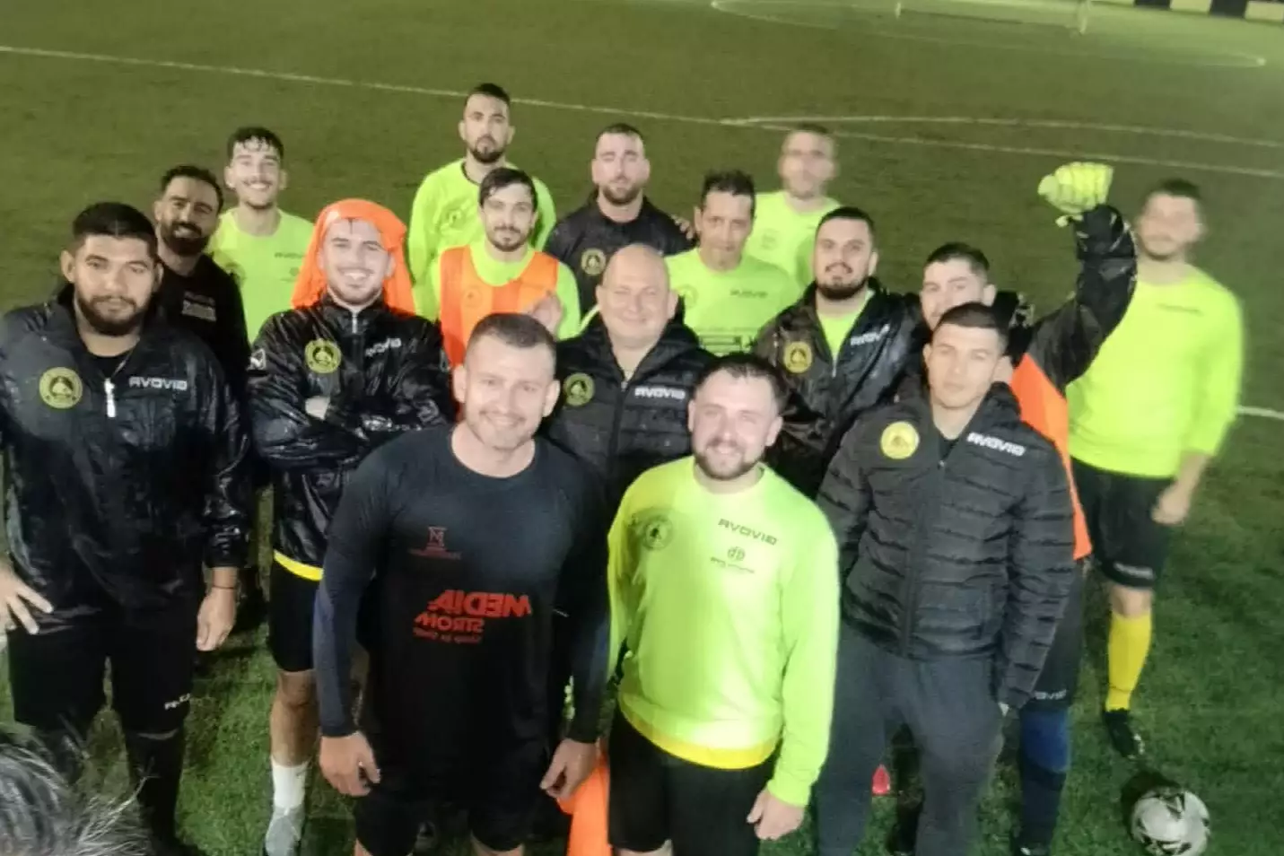 &Omicron;ύ&tau;&epsilon; &eta; &beta;&rho;&omicron;&chi;ή &delta;&epsilon;&nu; &sigma;&tau;&alpha;&mu;&alpha;&tau;ά&epsilon;&iota; &tau;&eta; &delta;&omicron;&upsilon;&lambda;&epsilon;&iota;ά &sigma;&tau;&omicron;&nu; &Kappa;ό&rho;&alpha;&kappa;&alpha;