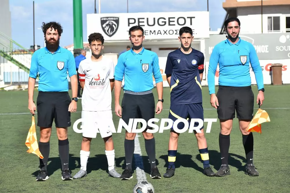 &Mu;&iota;&kappa;&tau;ή &Kappa;14 &Epsilon;&Pi;&Sigma;&Eta; &ndash; &Mu;&iota;&kappa;&tau;ή &Kappa;14 &Epsilon;&Pi;&Sigma;&Chi;: LIVE